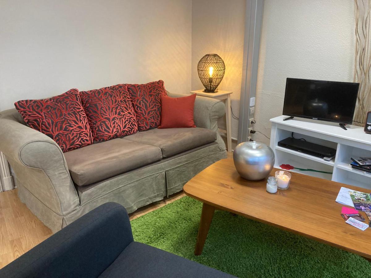 Gite D'Avalon Appartement 5 ดีน็อง ภายนอก รูปภาพ