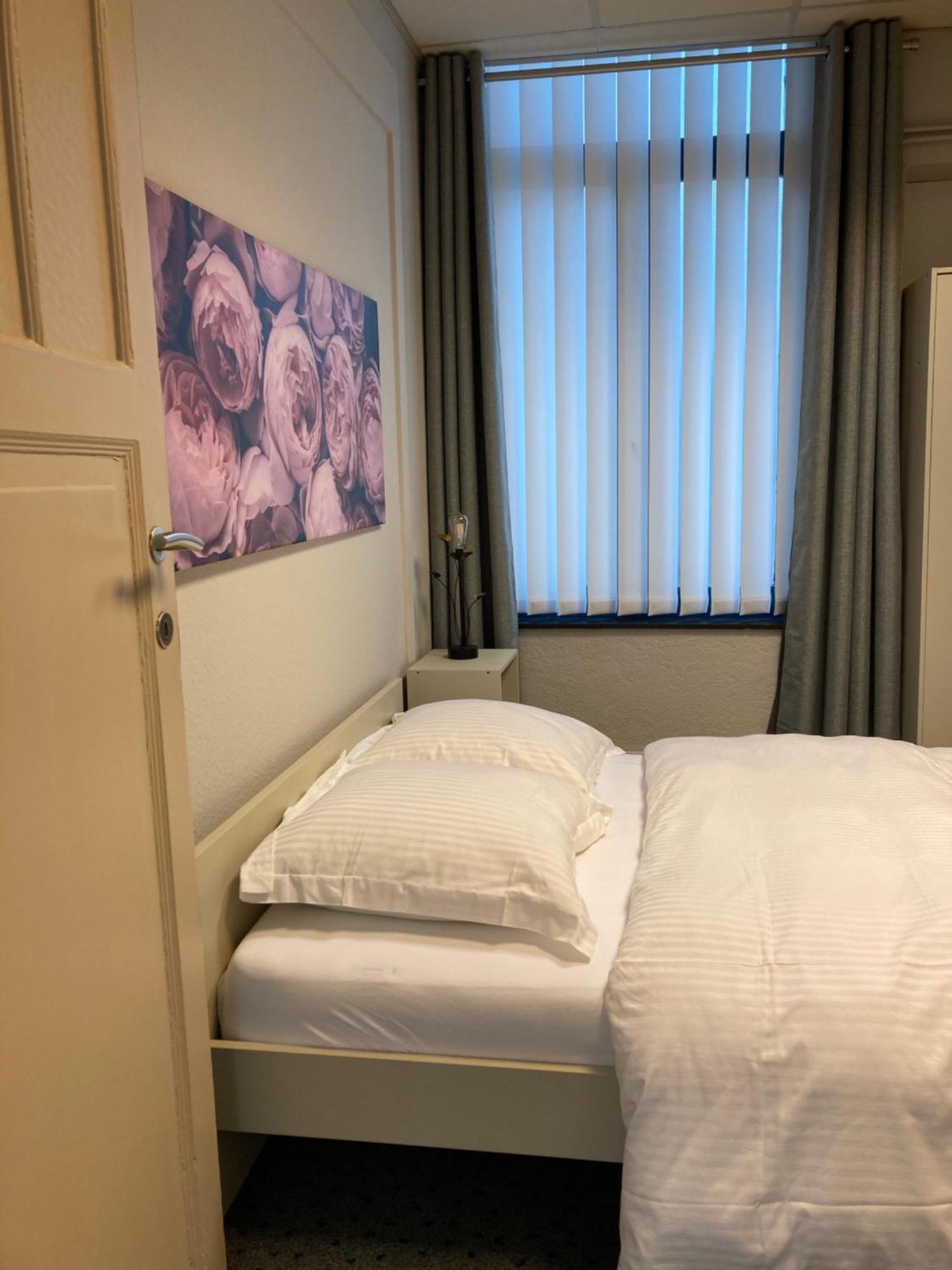 Gite D'Avalon Appartement 5 ดีน็อง ภายนอก รูปภาพ