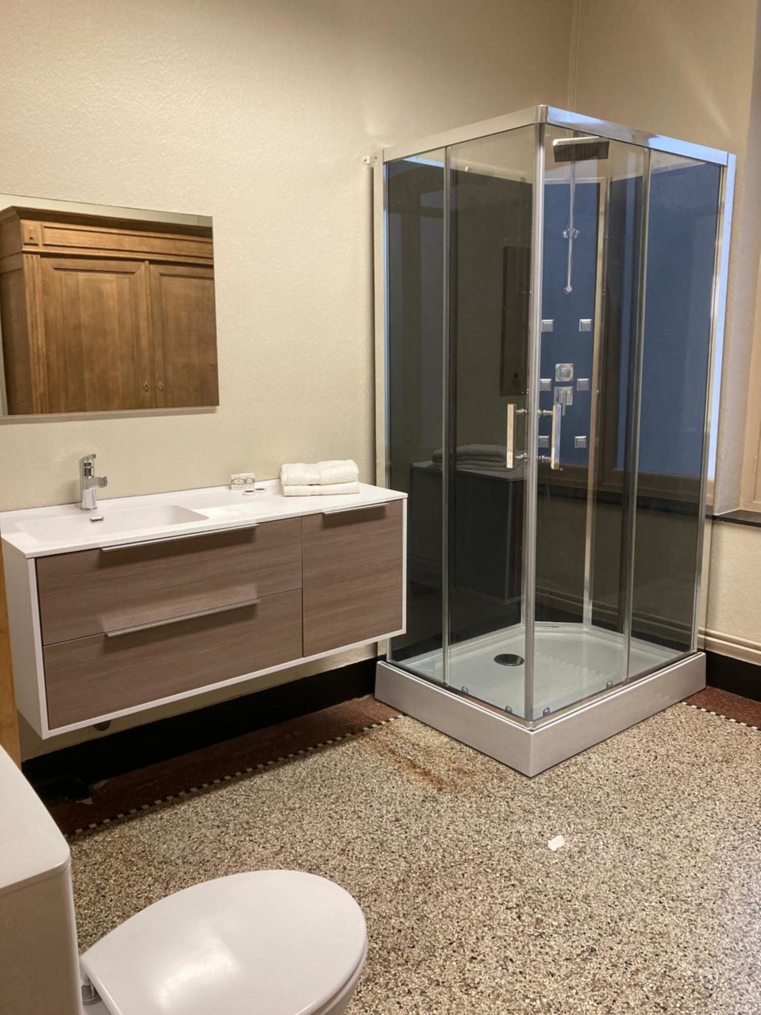 Gite D'Avalon Appartement 5 ดีน็อง ภายนอก รูปภาพ